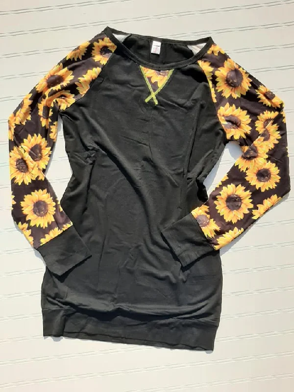 Sunflower Pocket Top