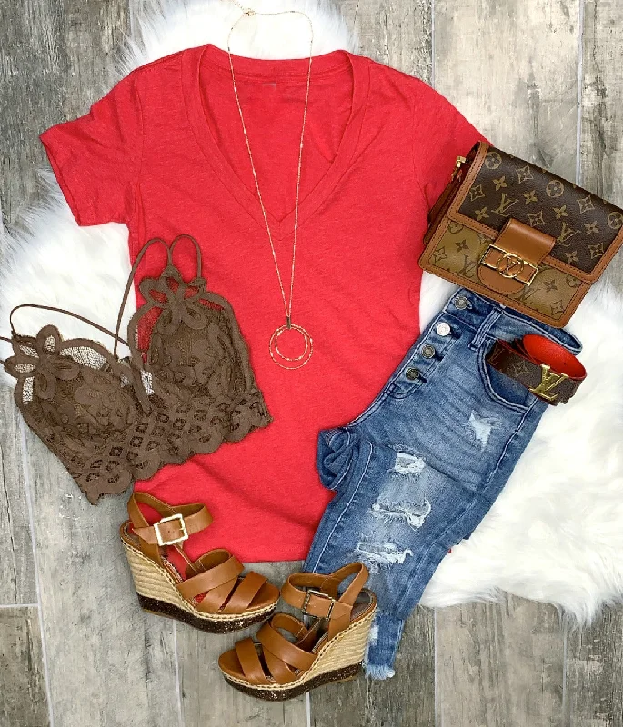 BASIC SHORT SLEEVE DEEP V-NECK TEE - RED