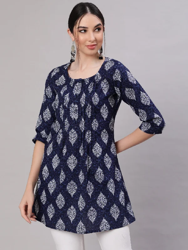 Women Blue Straight Tunic With Three Quaretr Sleeves